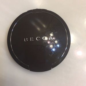 Mini Becca Opal Highligter